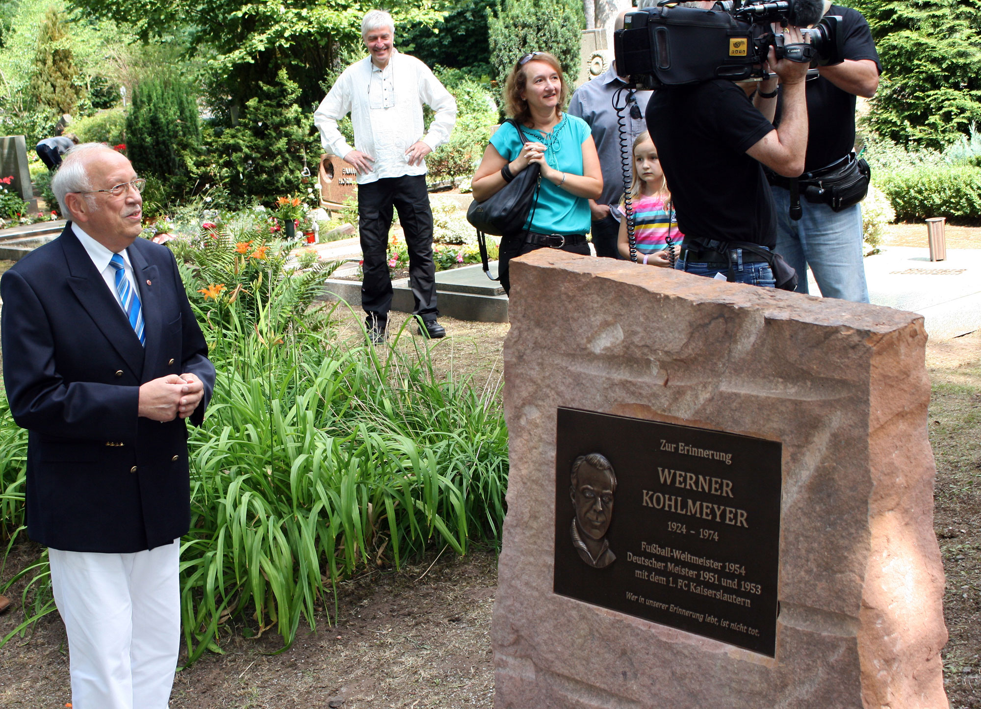 Gedenkstein für Werner Kohlmeyer » 1.FCK Fairplay e.V.